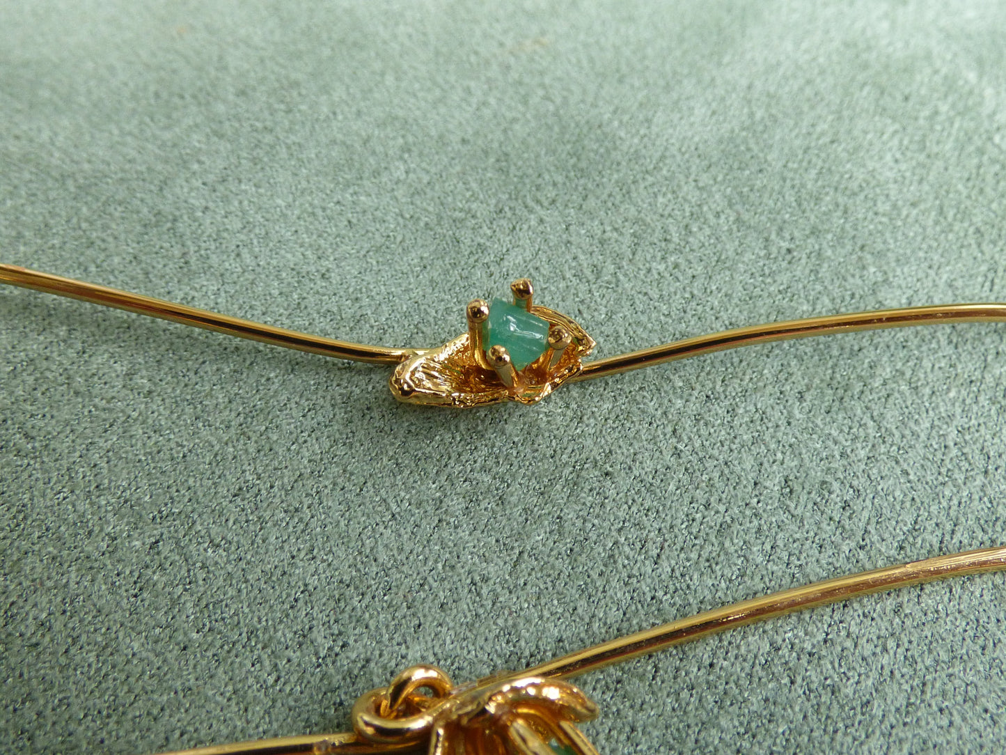 Aretes Capullo Esmeralda