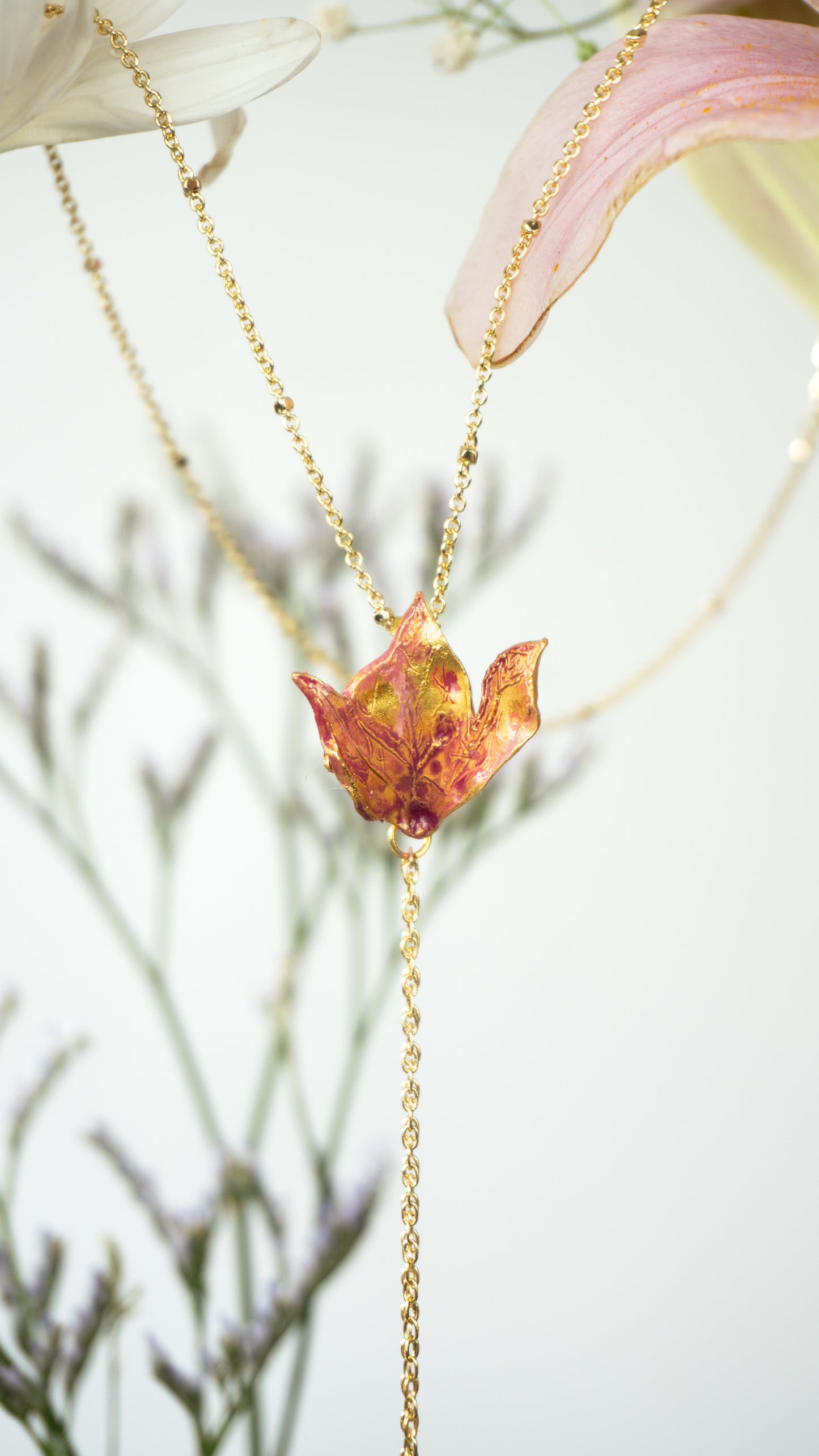Collar Lirio Silvestre