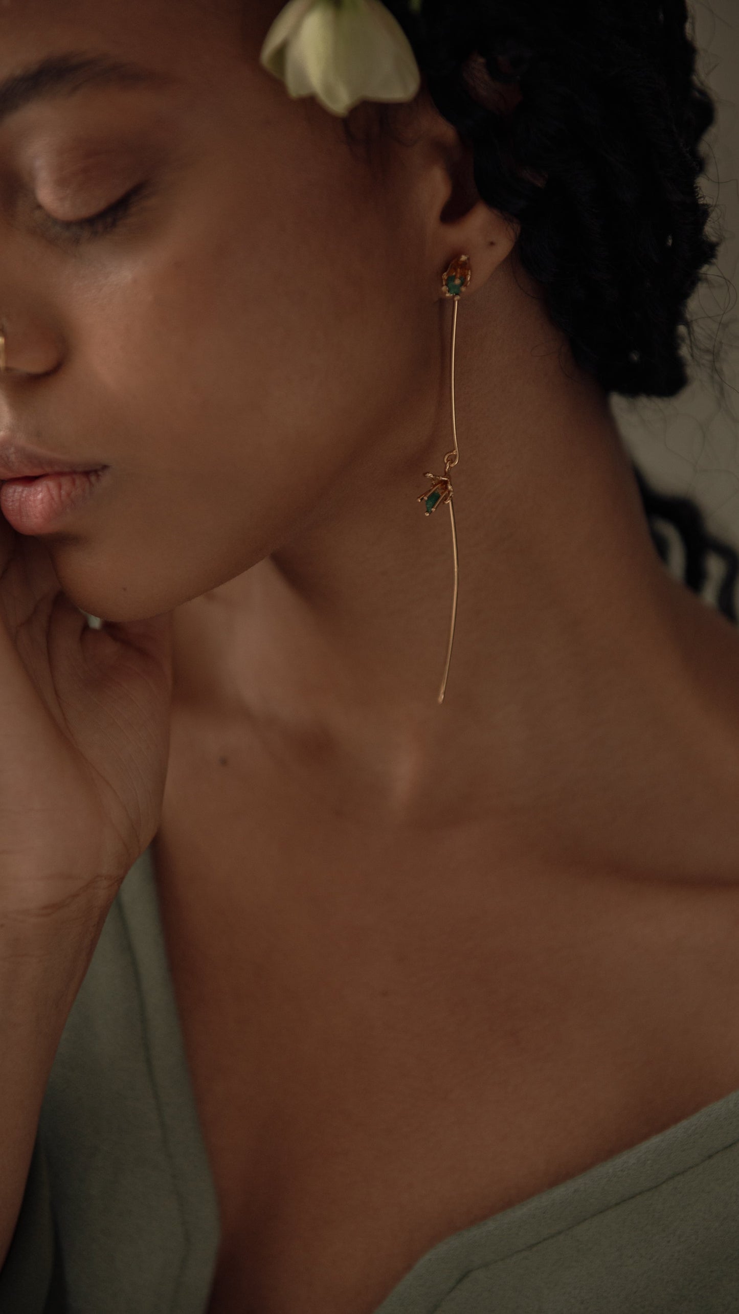 Aretes Capullo Esmeralda